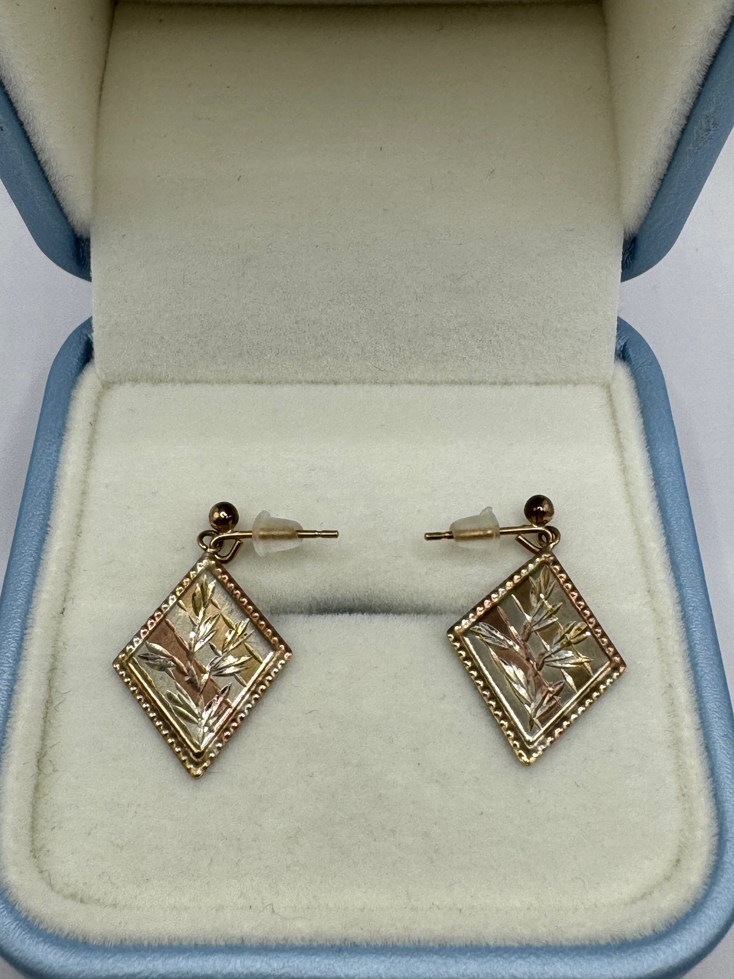 9ct Gold 3 Tone Engraved Earrings