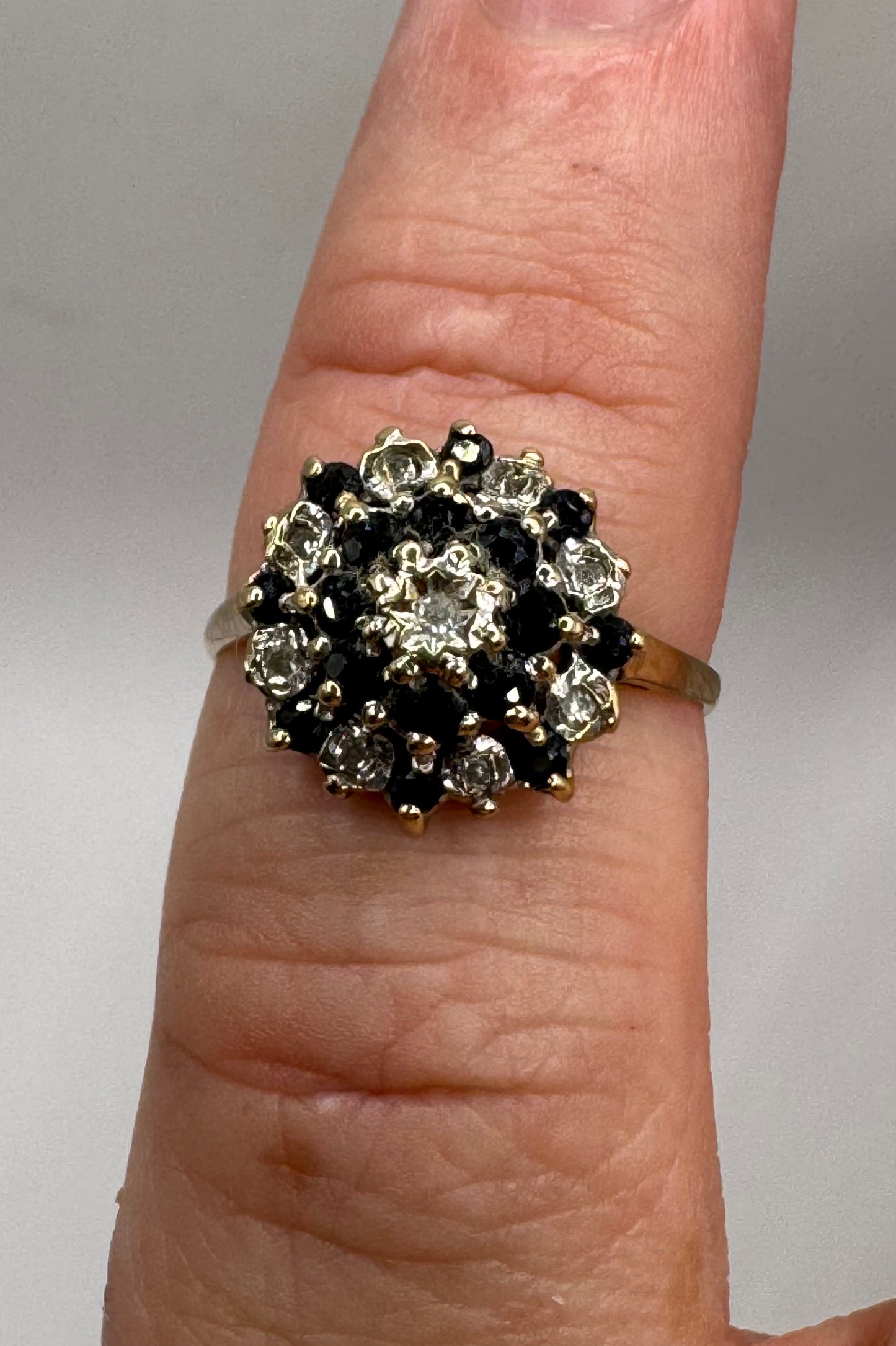 9ct Gold Sapphire & Diamond Ring