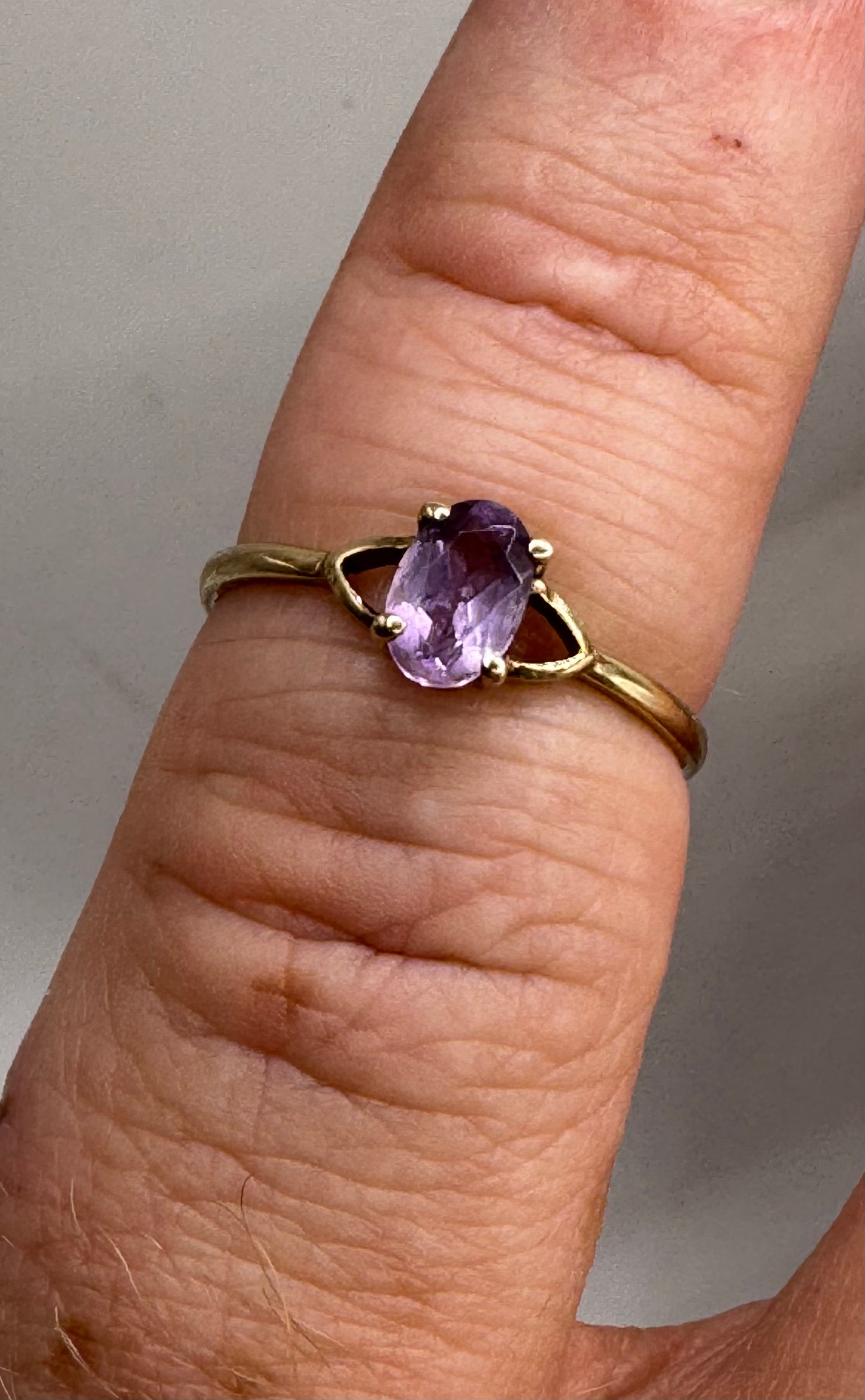 9ct Gold Amethyst Ring