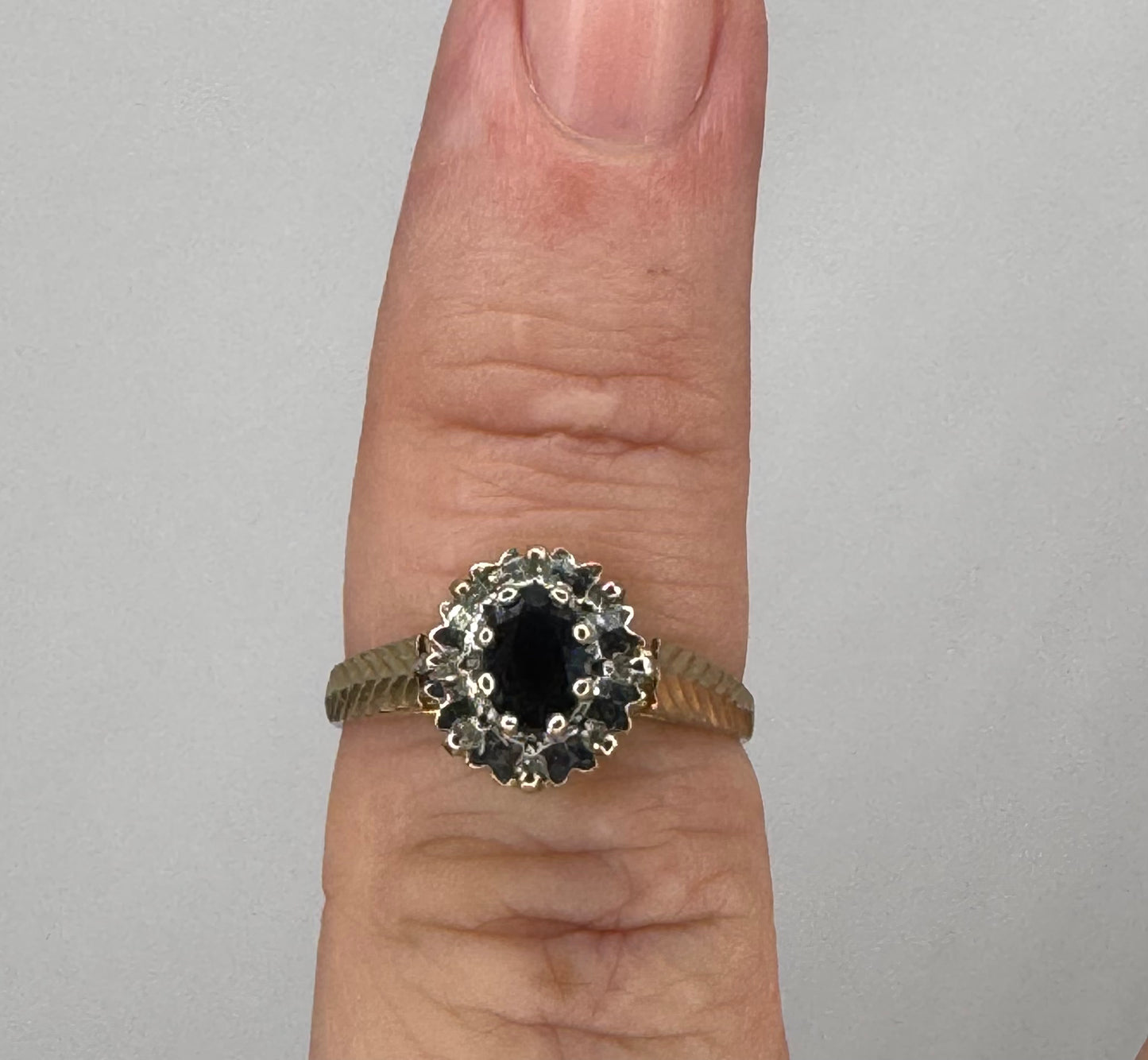 9ct Gold Sapphire & Diamond Ring