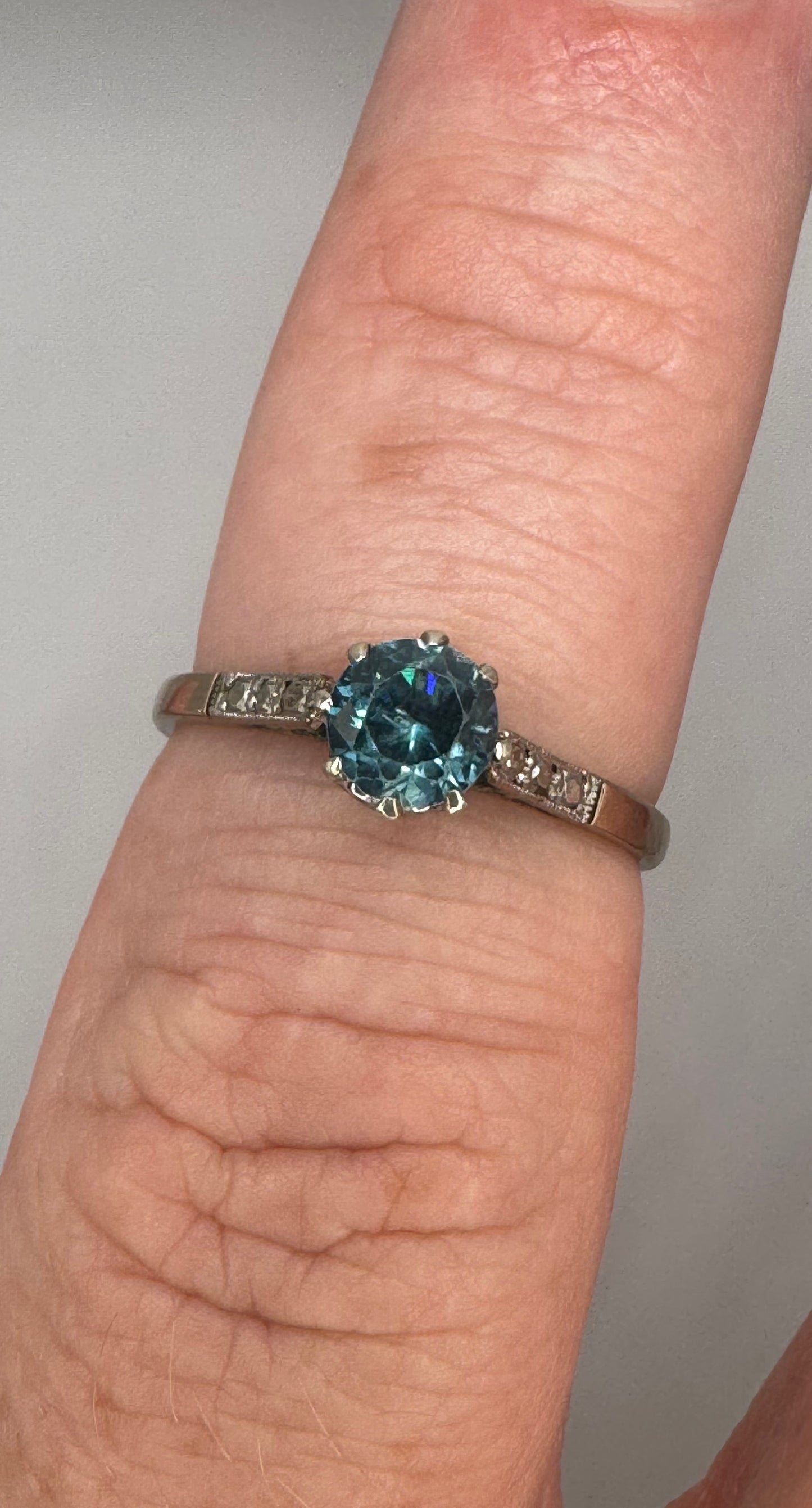 9ct Gold Blue Zircon Ring