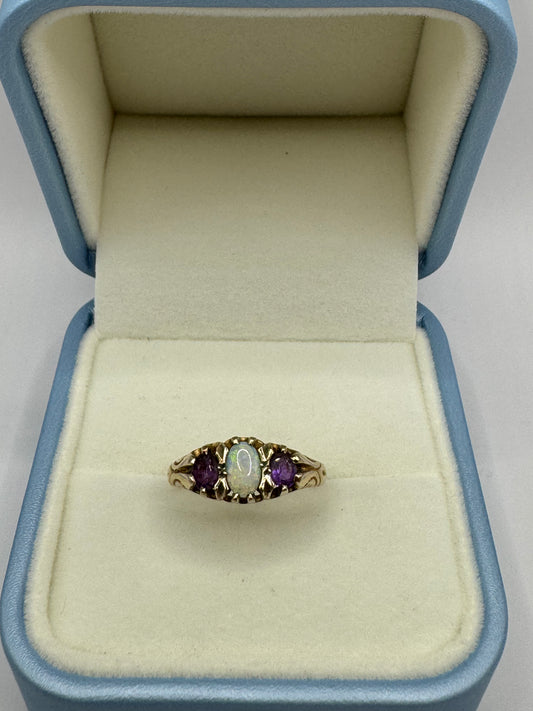 9ct gold Engraved synthetic opal & Amethyst ring.