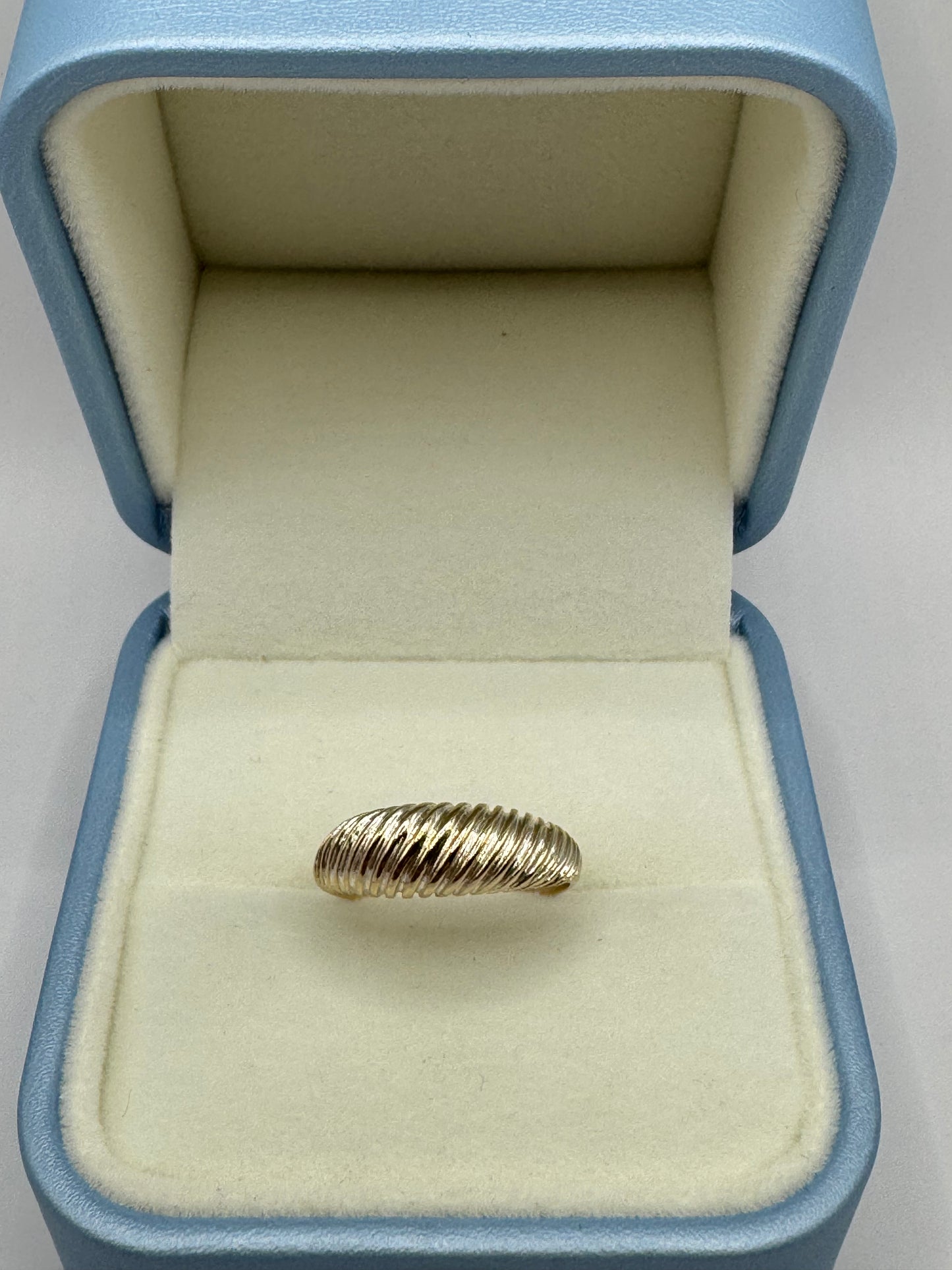 9ct Gold Corrugated Band Ring