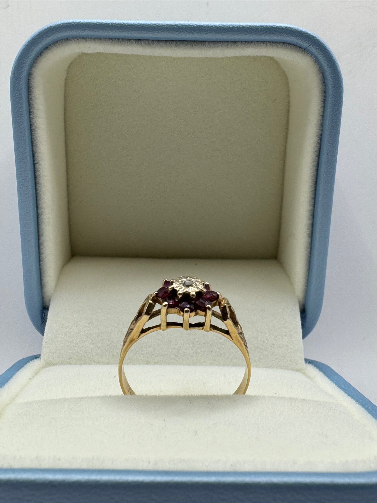 9ct Gold Engraved Garnet & Diamond Ring