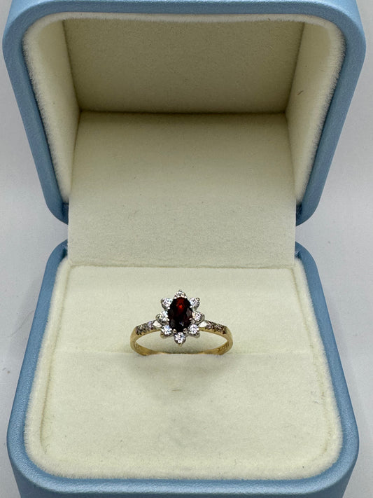 9ct Gold Garnet & Diamond Ring