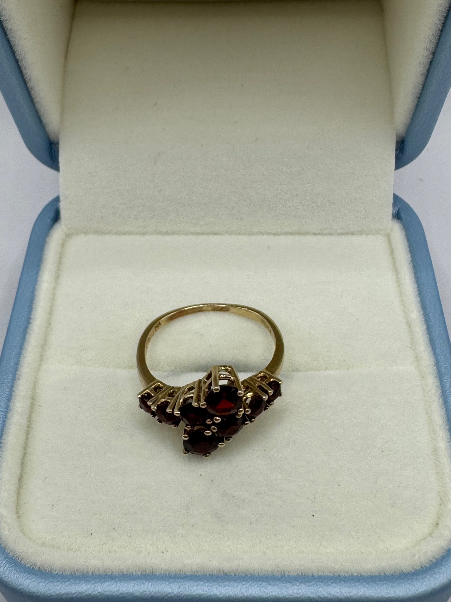 9ct Gold Garnet Ring