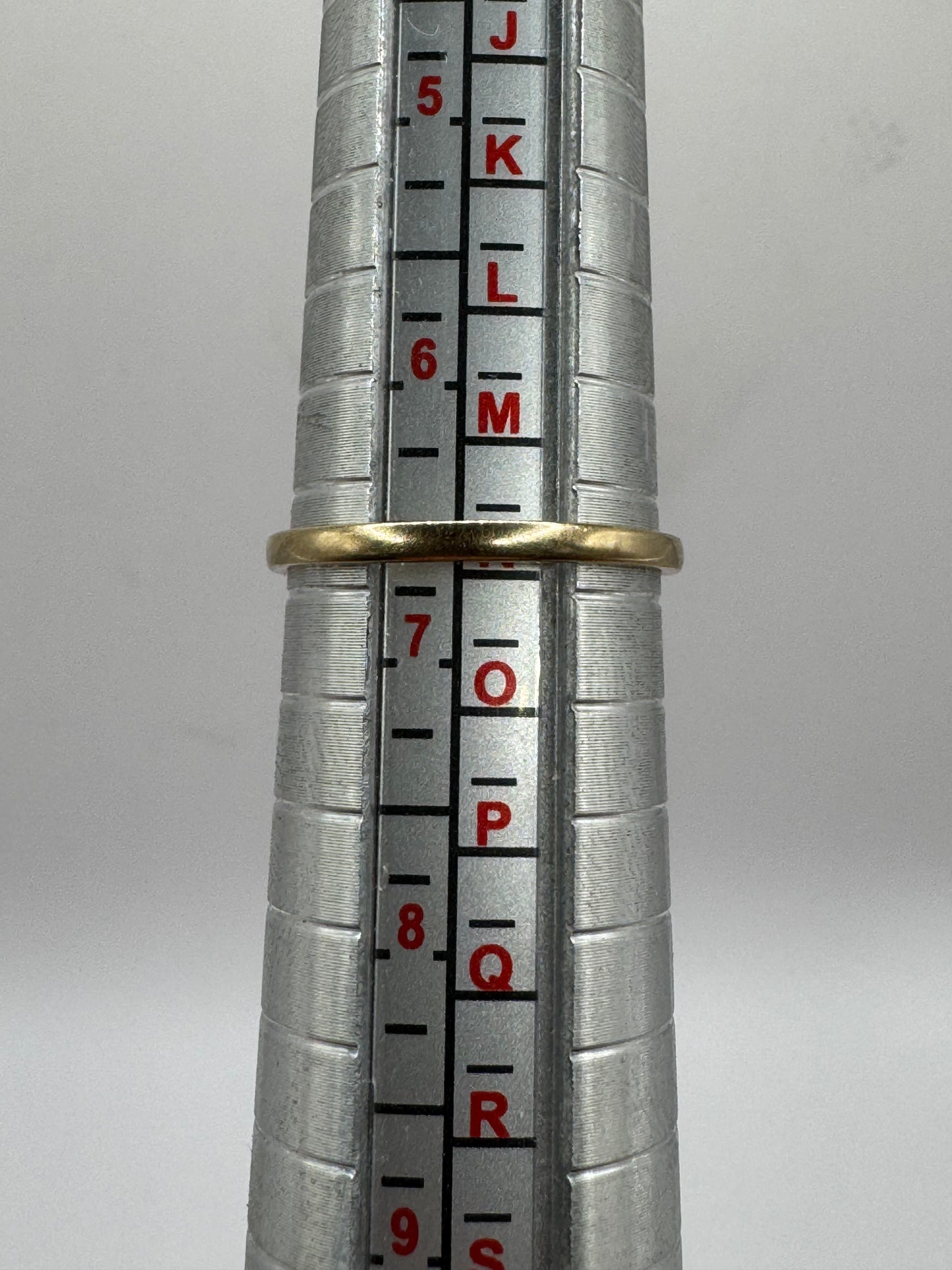 9ct Gold Sapphire & Diamond Ring