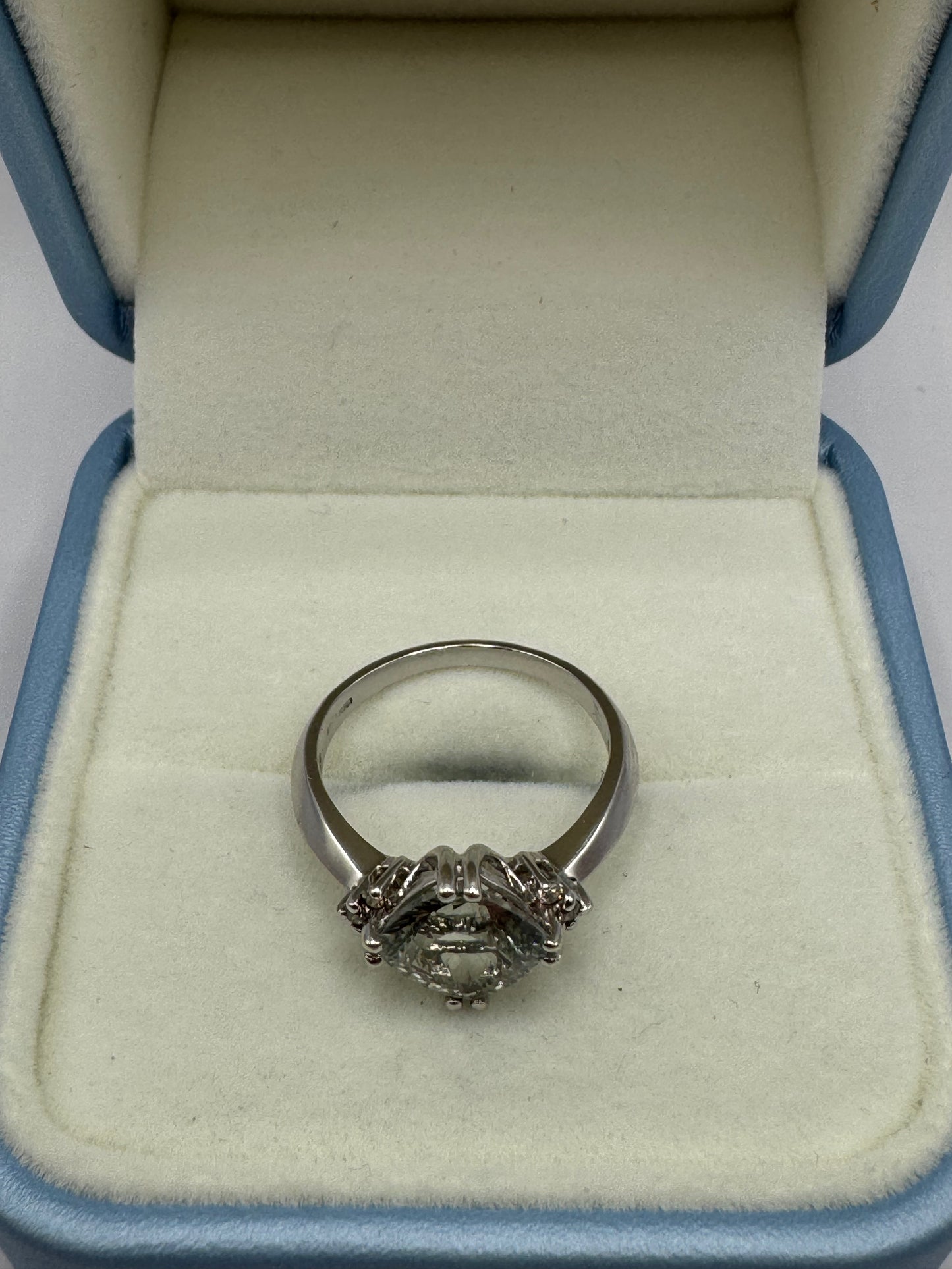 9ct White Gold Amethyst & Diamond Ring