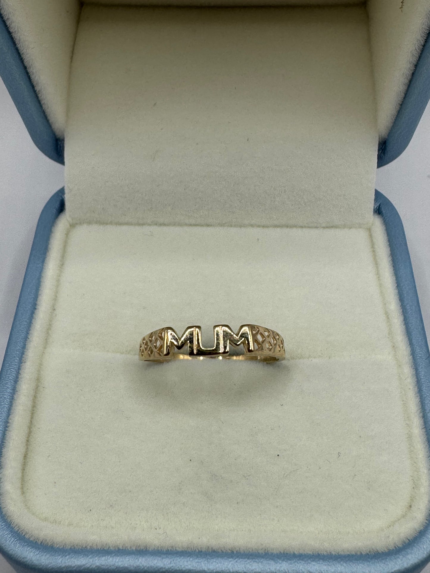9ct Gold Mum Ring