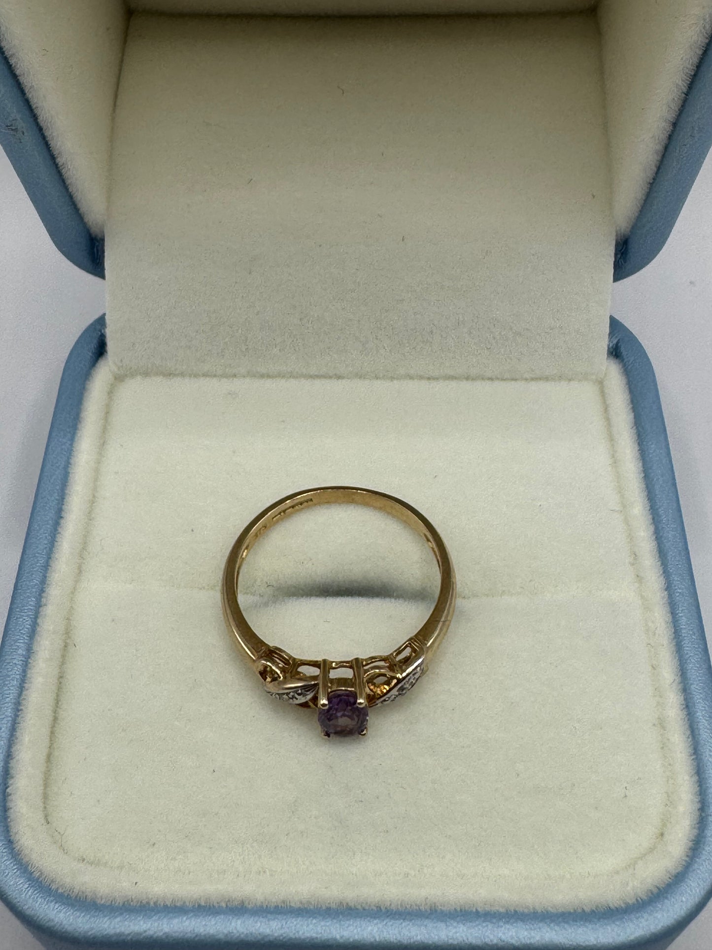 9ct Gold Amethyst & Diamond Ring