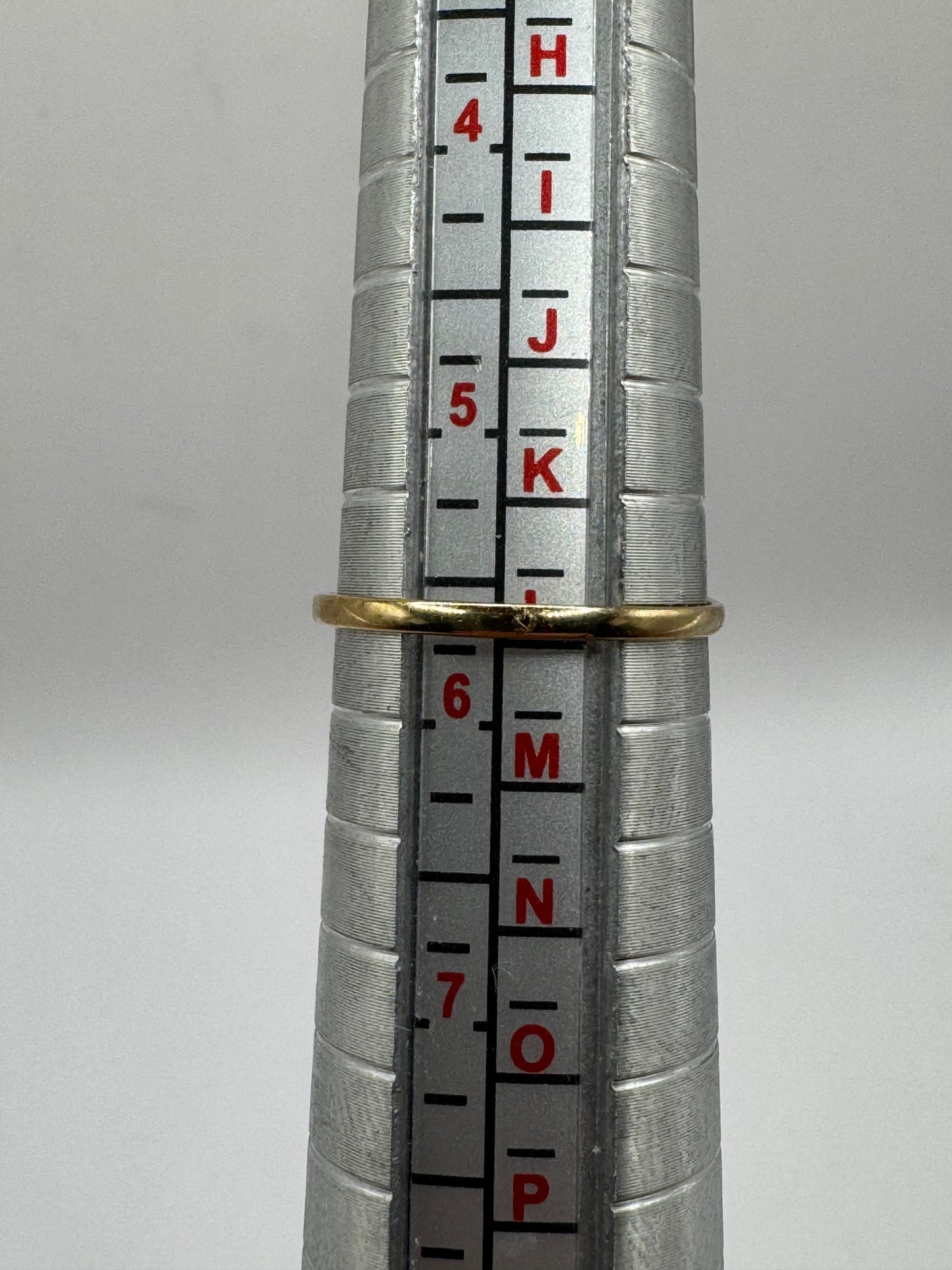 9ct Gold Sapphire & Diamond Ring