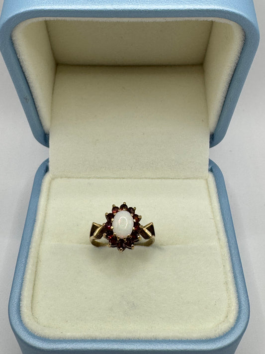 9ct Gold Opal & Garnet Ring