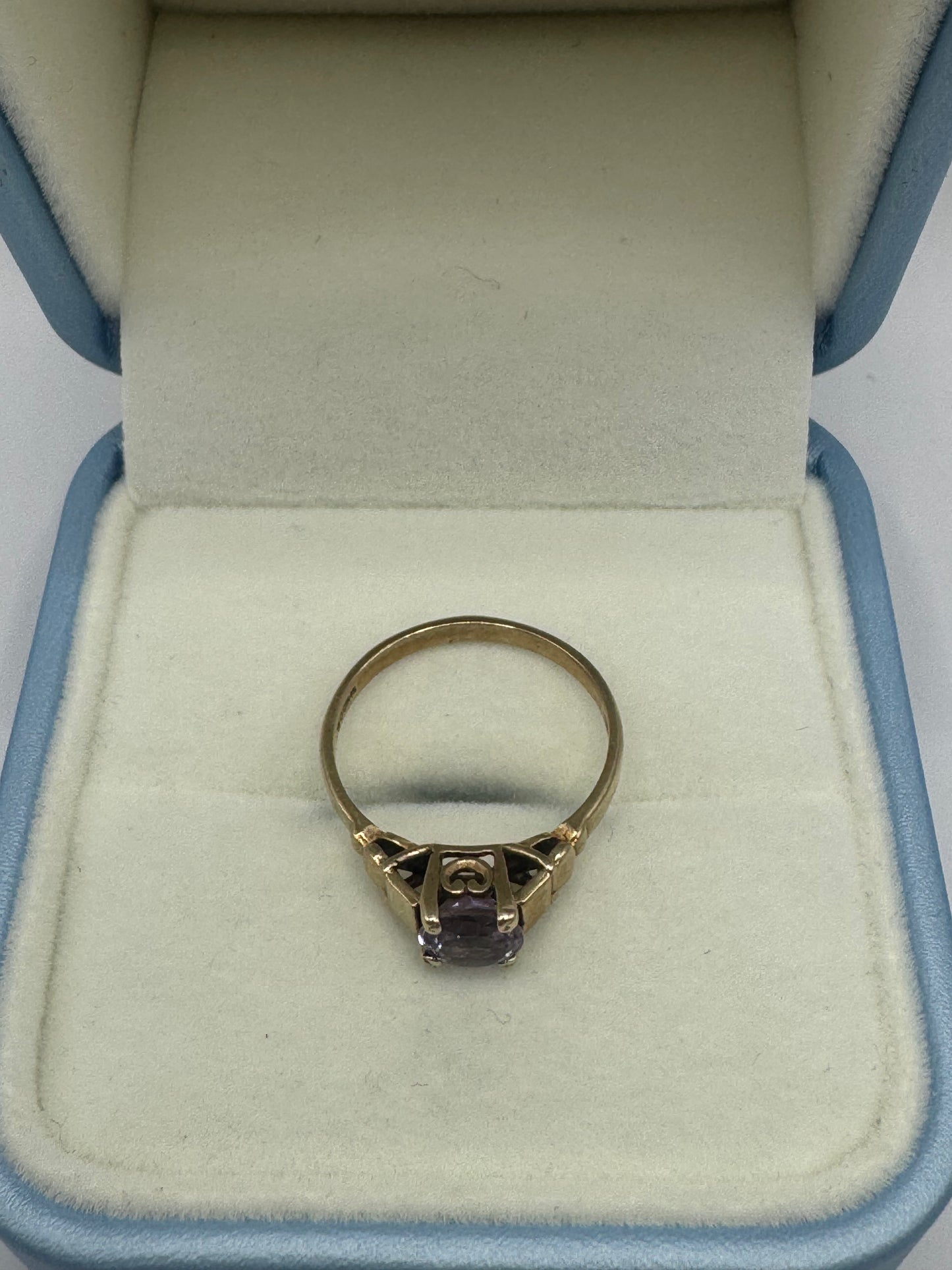 9ct Gold Amethyst Ring