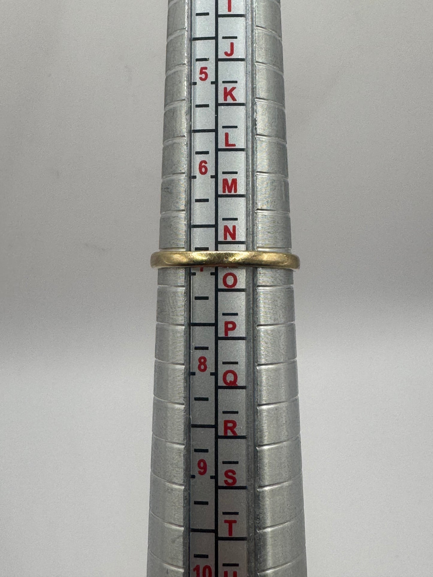 9ct Gold Amethyst Ring