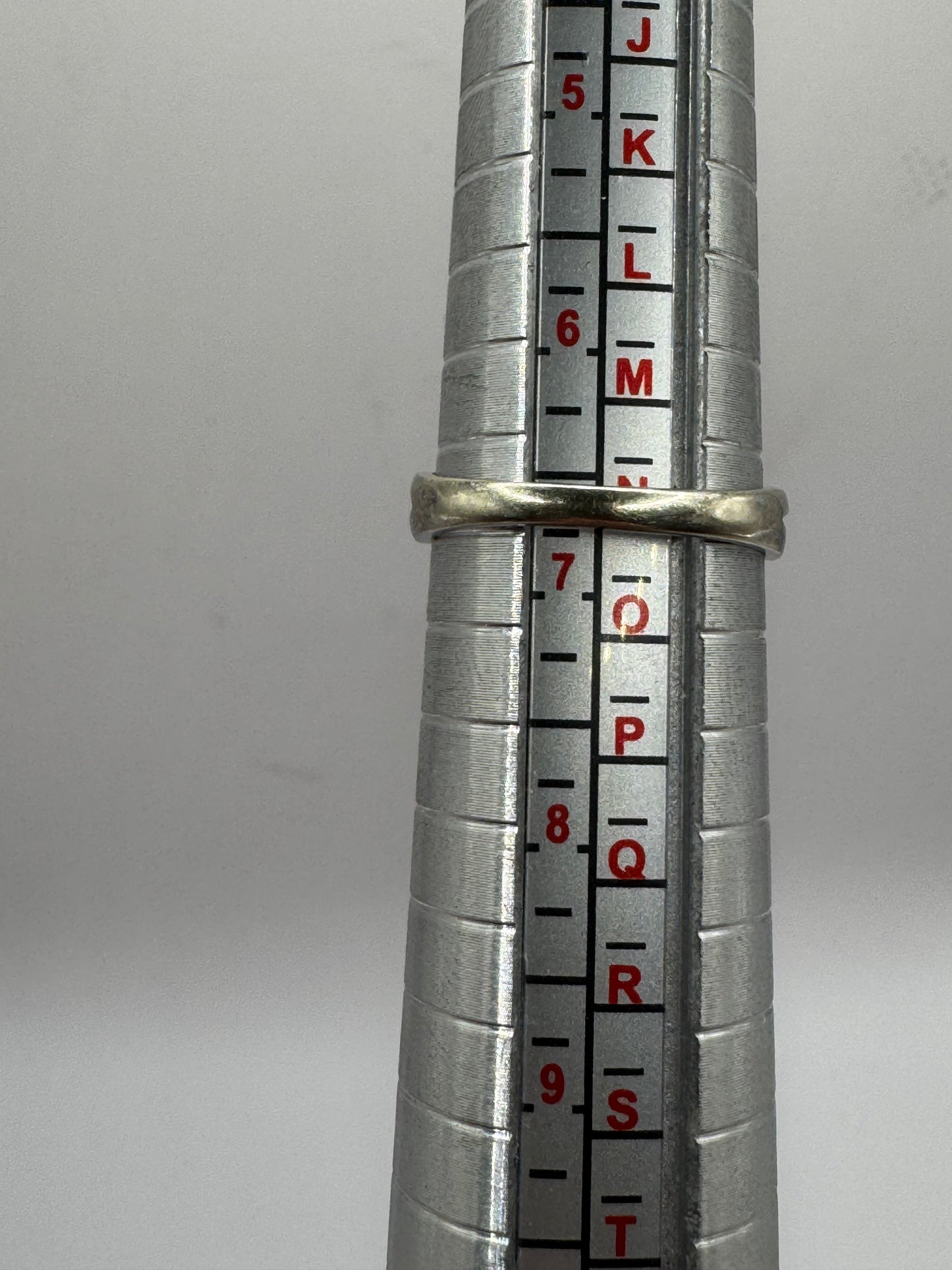 9ct White Gold Blue Apatite & Diamond Ring