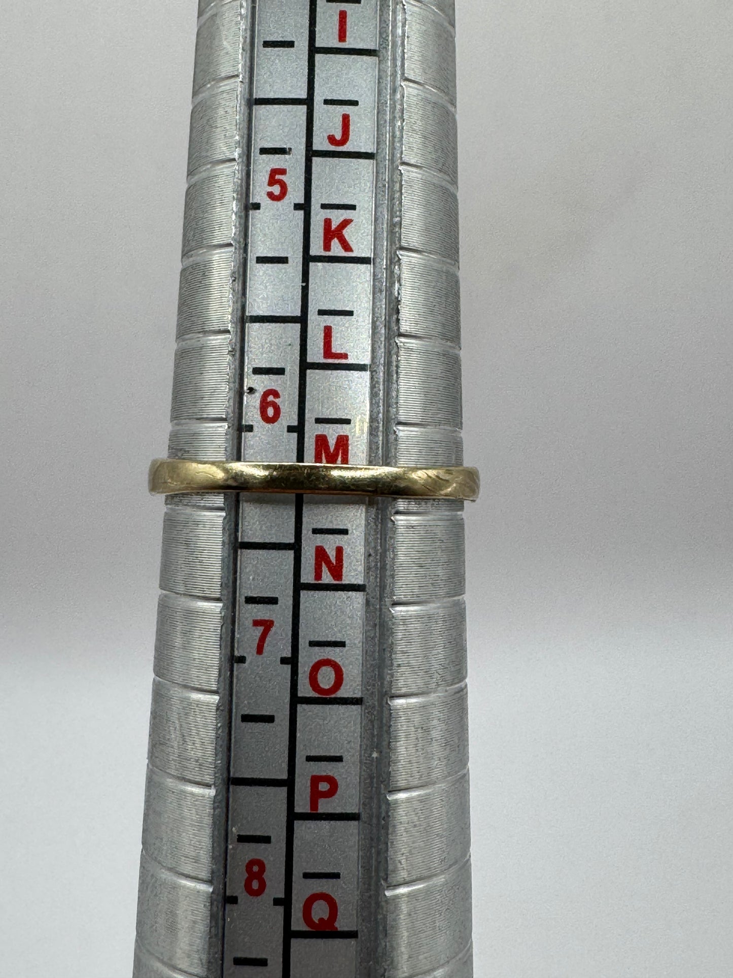 9ct Gold Sapphire & Diamond Ring