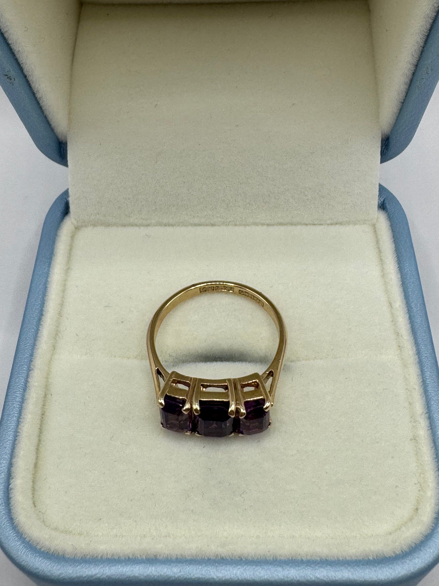 9ct Gold Purple Amethyst Ring