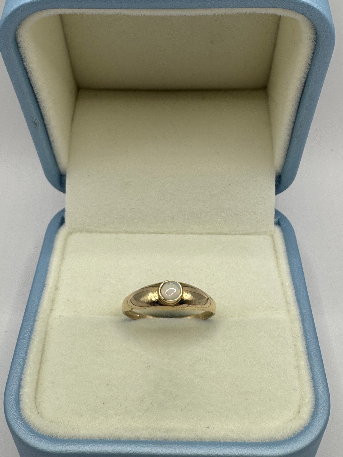 9ct Gold Opal Gypsy Ring