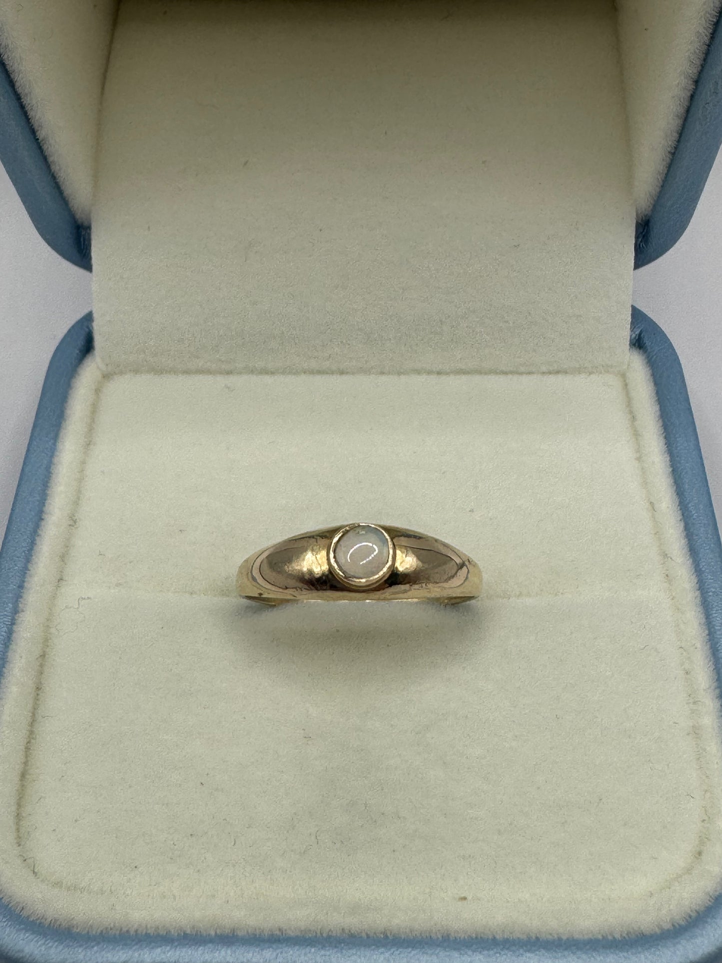 9ct Gold Opal Gypsy Ring