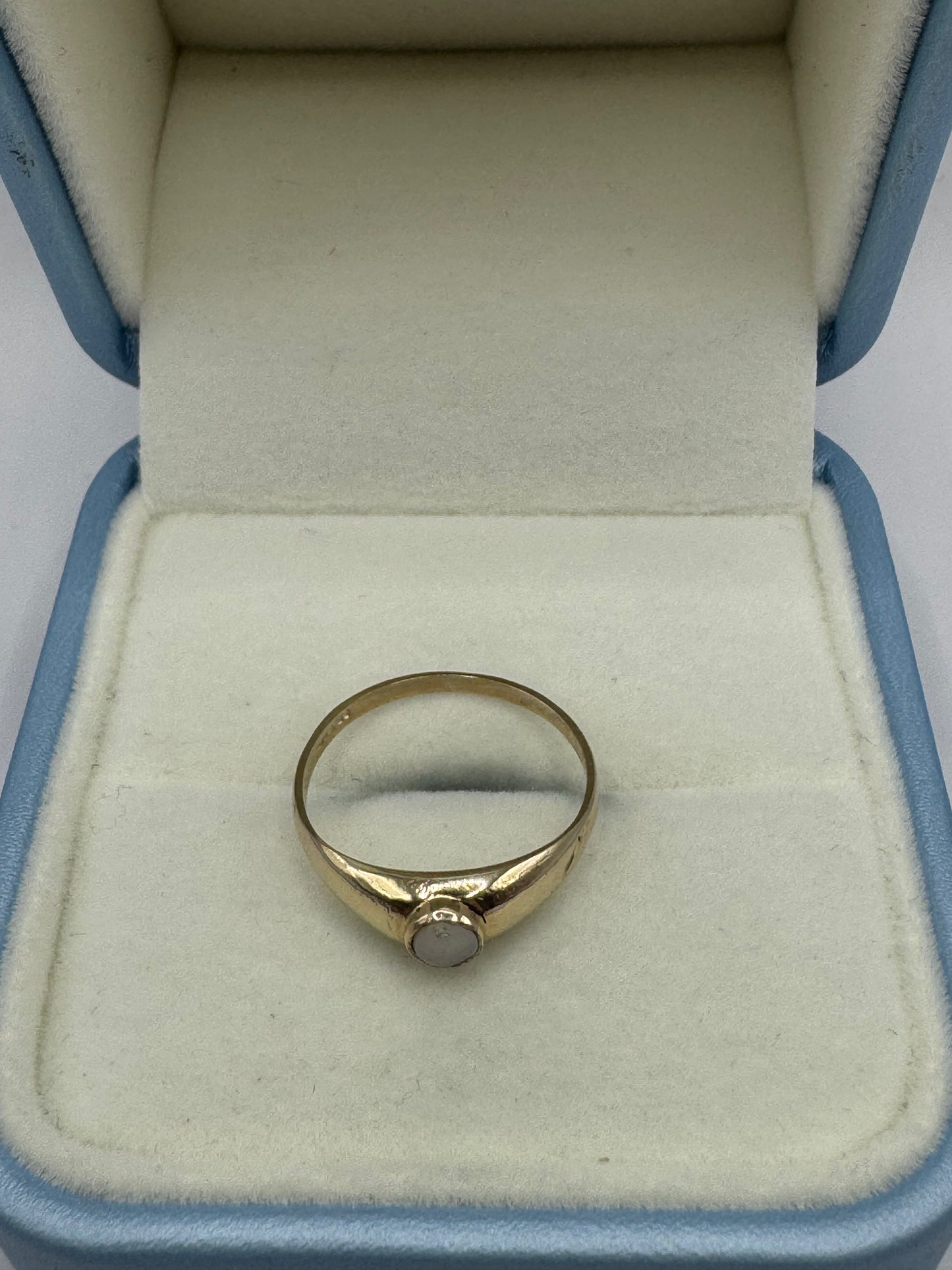 9ct Gold Opal Gypsy Ring