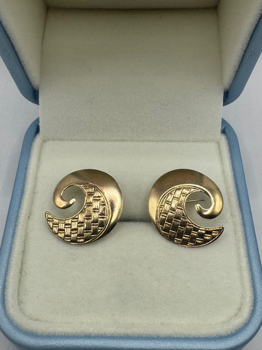 9ct Gold Engraved design Earrings