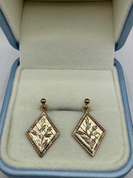 9ct Gold 3 Tone Engraved Earrings