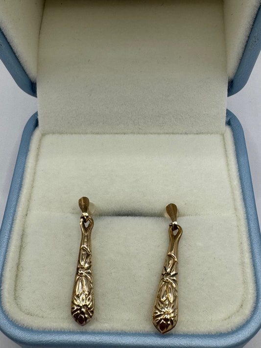 9ct Gold Dangle Earrings