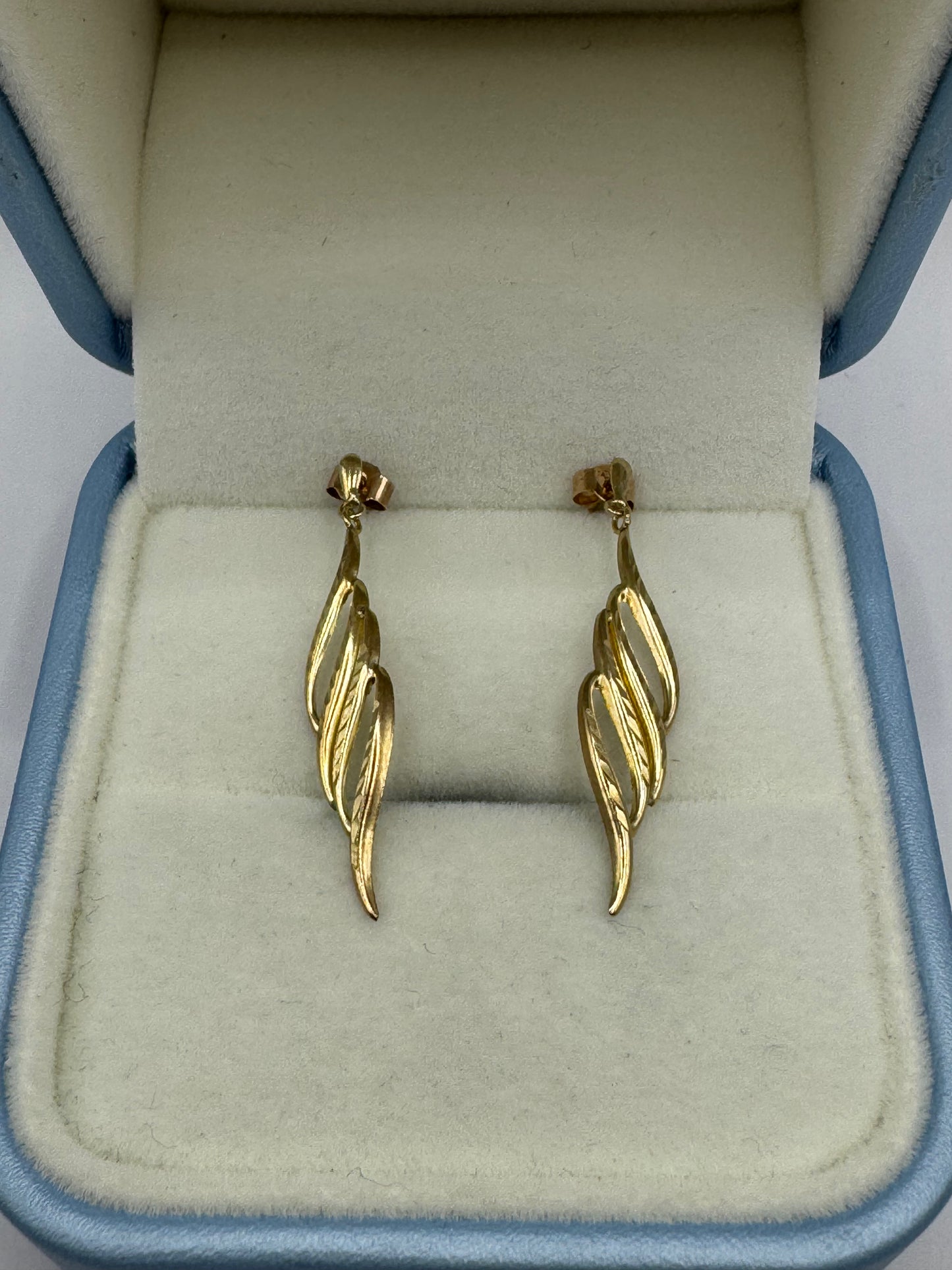 9ct Gold leaf style Earrings