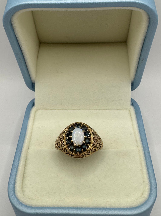 9ct Gold Sapphire & opal Ring