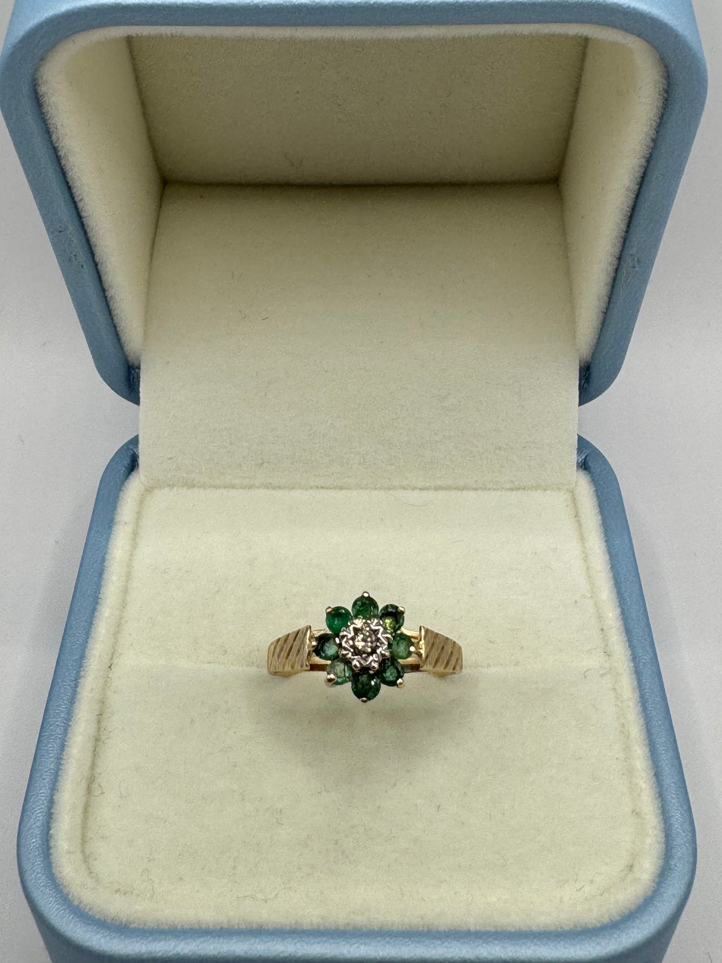 9ct Gold Emerald & Diamond Ring