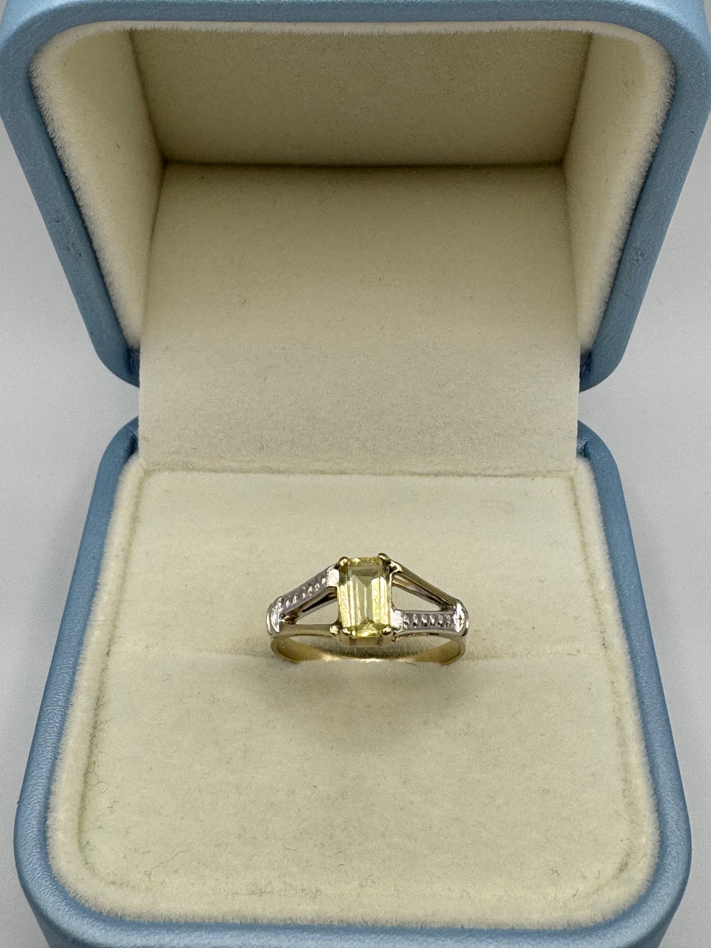9ct Gold Citrine Ring