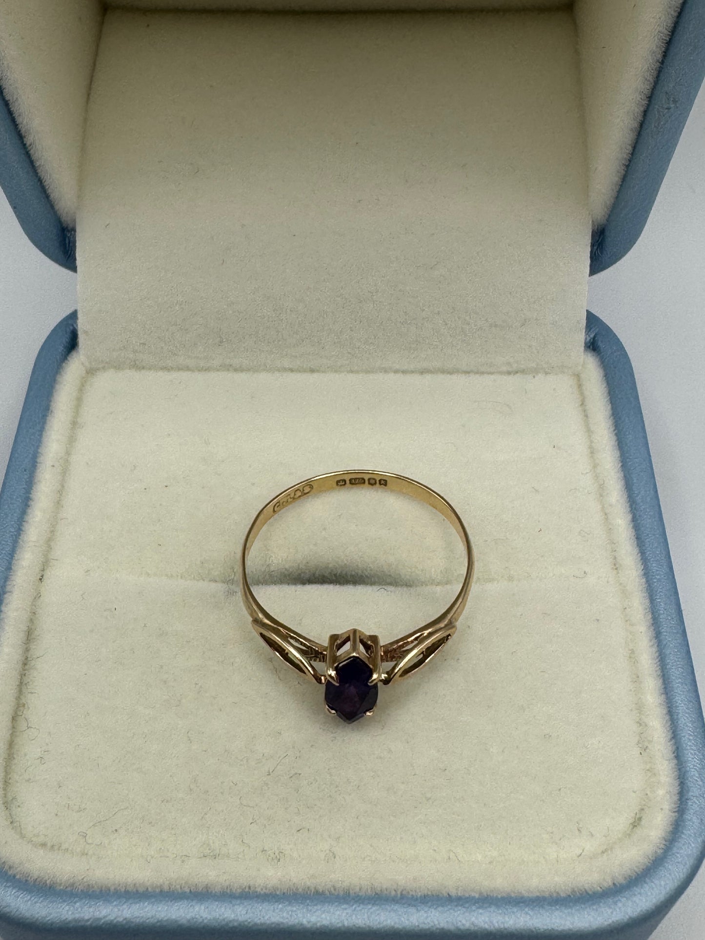 9ct Gold Amethyst Ring