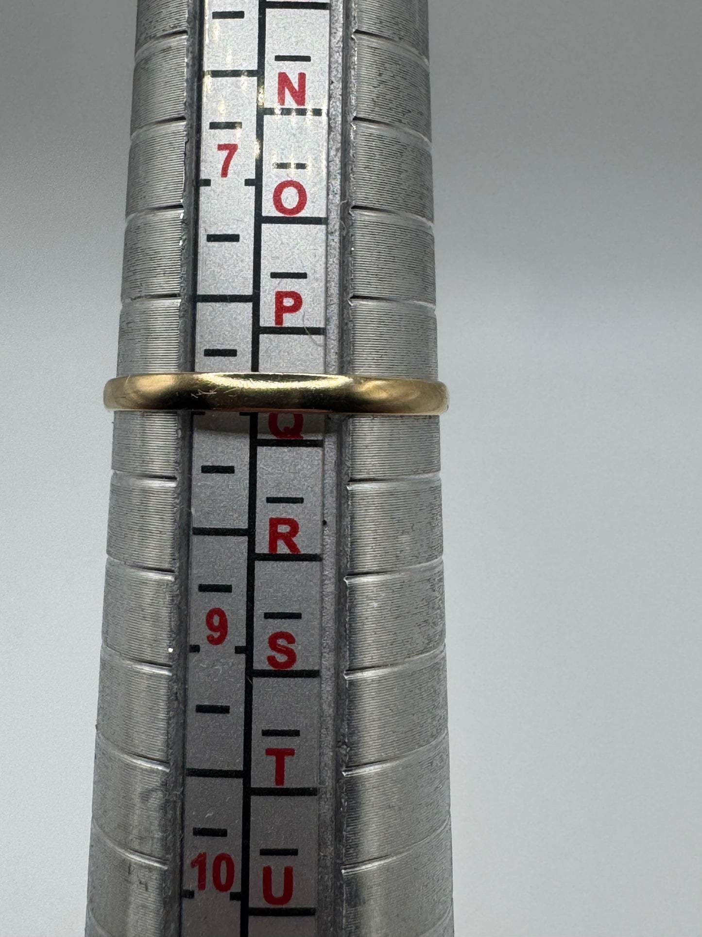 9ct Gold Amethyst Ring