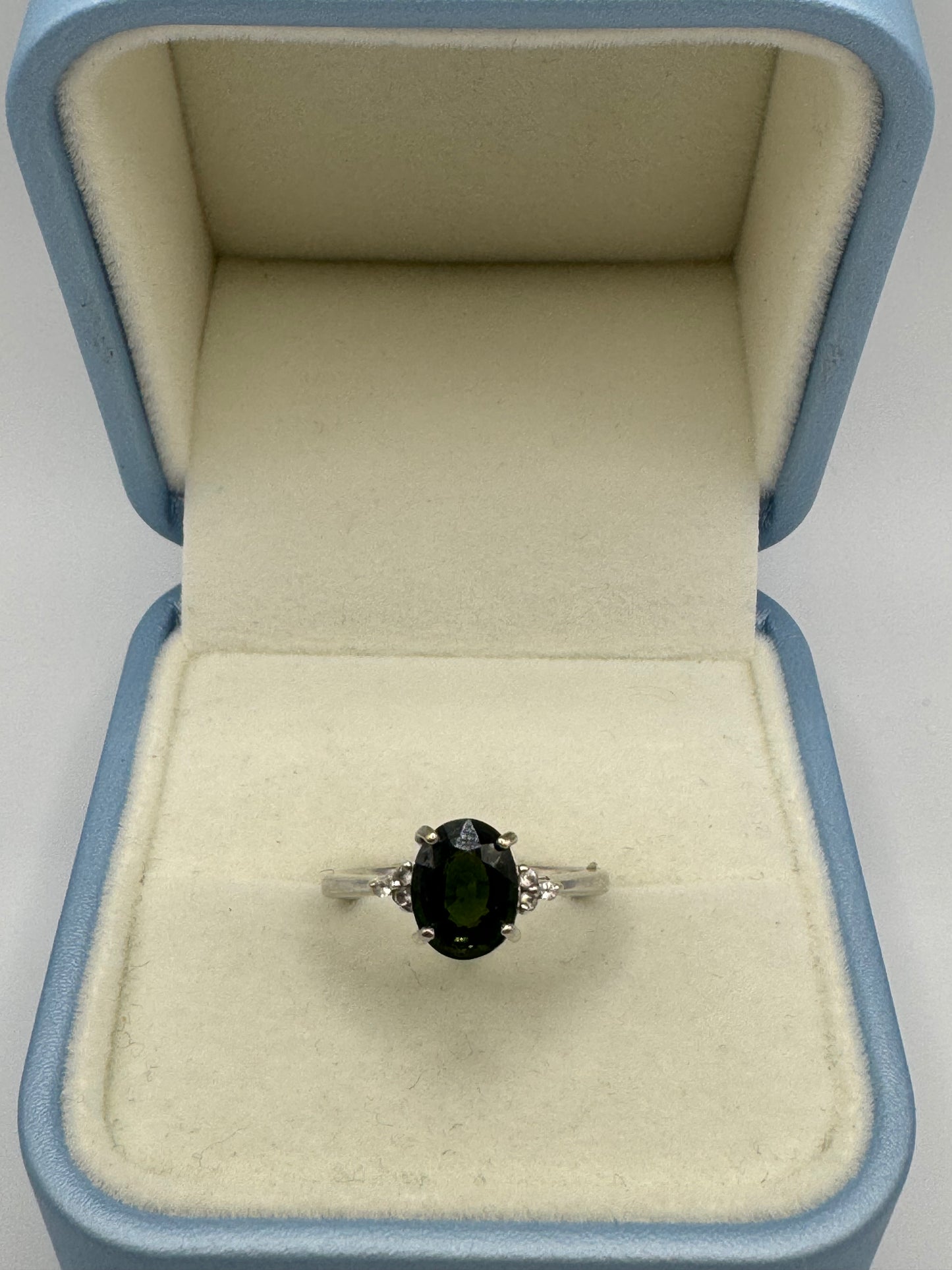 9ct White Gold Emerald Ring