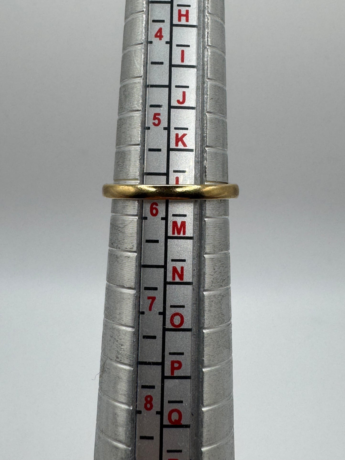 9ct Gold Amethyst & Diamond Ring