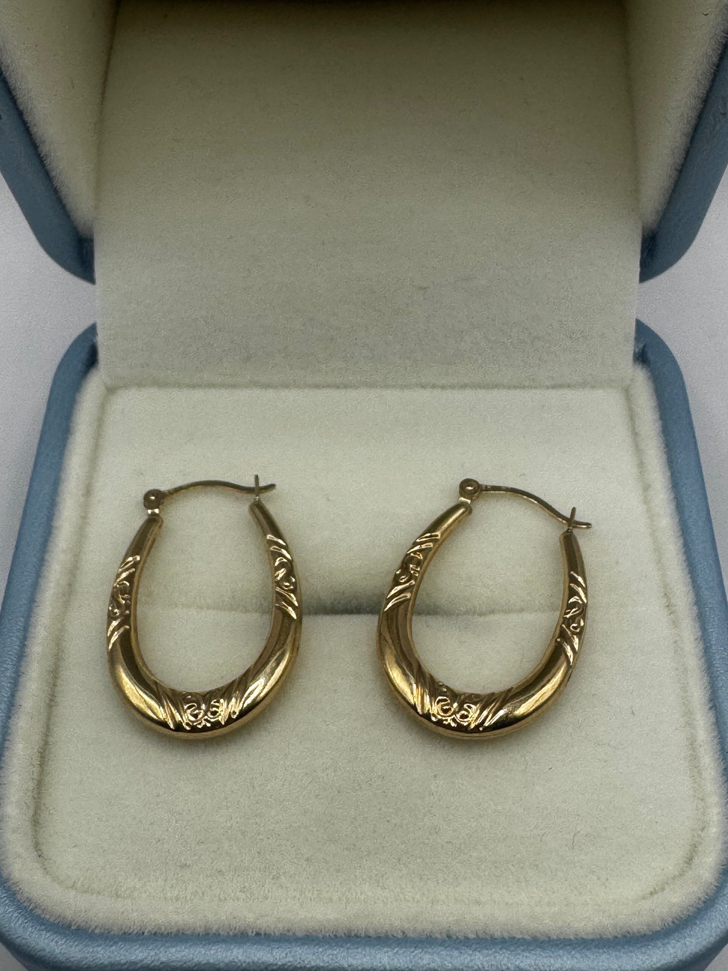 9ct Gold loop Earrings